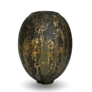 2025, Paris, exposition céramique contemporaine, Vase en grès tourné, finition sableuse, formes douces, artisanat parisien, inspiration wabi sabi, pièce unique, décoration zen, design luxe