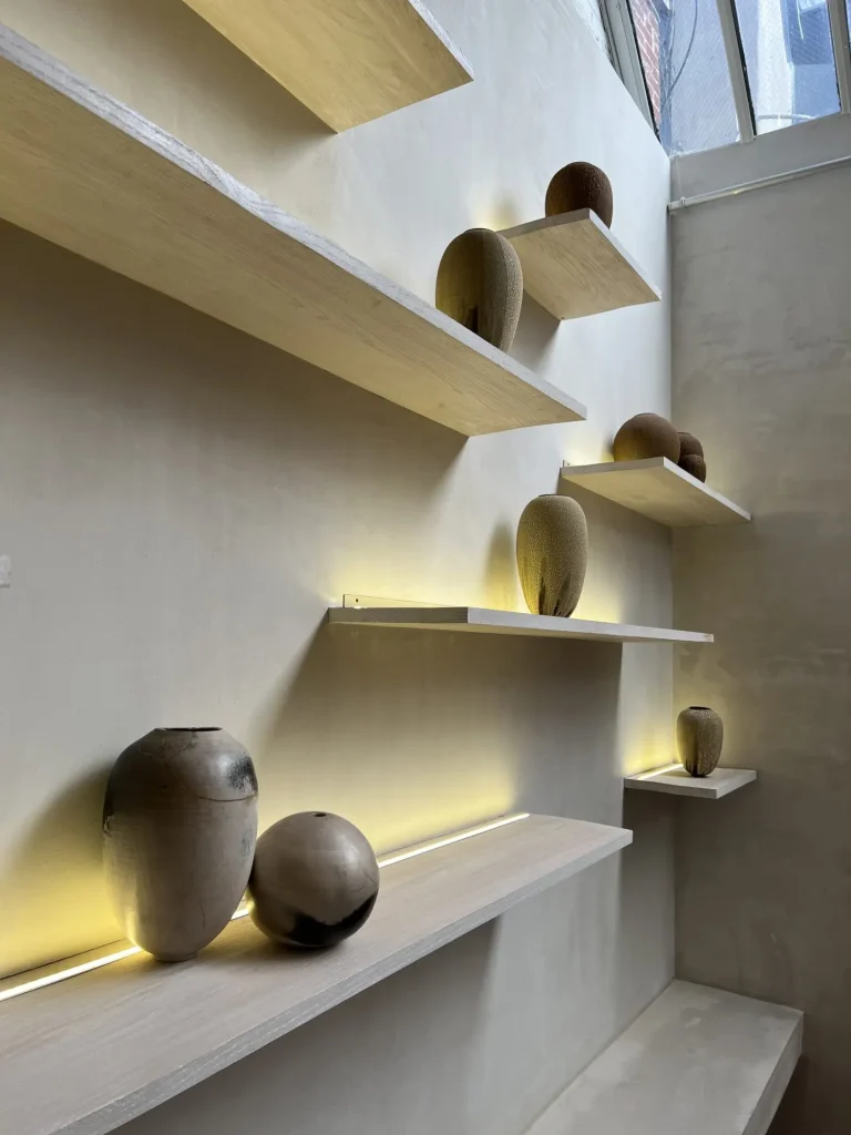 new-york-karen-swami-atelier-courbet-decoration-interieur-galuchat-kintsugi-realise-en-france-768x1024