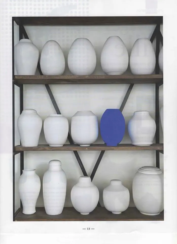 press contemporary ceramics, contemporary ceramics in paris, ceramist karen swami shapes unique handmade pieces, between tradition and design, a parisian creation in stoneware, pigments and pure forms, featured in côté paris in 2015