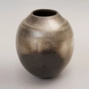 one-of-a-kind ceramic vase, a luxury handmade piece, perfect as a timeless collectible, a refined gift for lovers of art and design, made in ceramic atelier in Paris